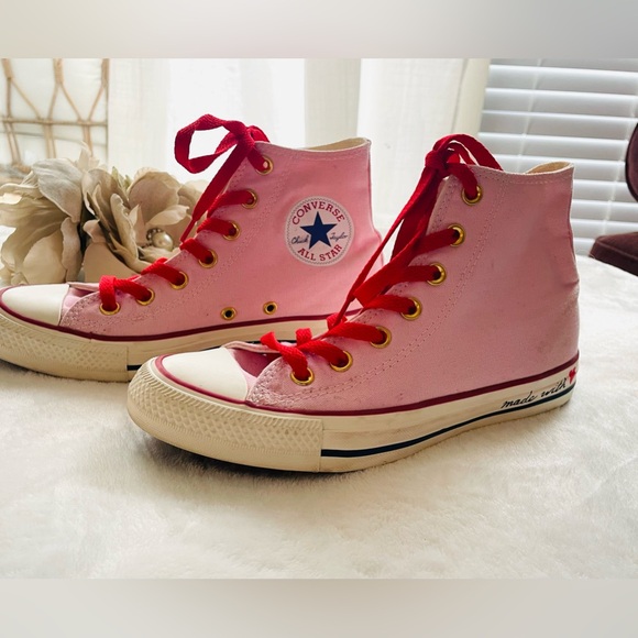 Converse Custom Chuck Taylor All Star Made with Love Collection - Picture 5 of 8